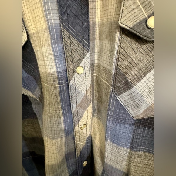 Wrancher by Wrangler Men's Pearl Snap Button Up Shirt - Size Medium - Picture 5 of 6